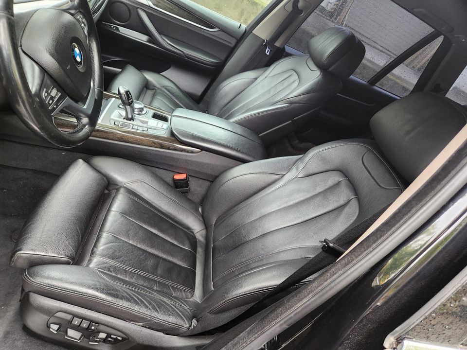 BMW X5 4.0 d Xdrive Motorschaden Panorama in Berlin