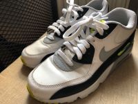 Air Max Nike Sneaker weiß schwarz Gr. 37,5 Hamburg-Mitte - Hamburg St. Pauli Vorschau