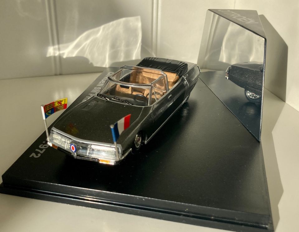 Konvolut 2 x Citroen Modelle 1:43 Citroën SM & Citroën DS in Bremen