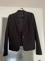 Mango Blazerjacke kurz schwarz Gr. 40 Nordrhein-Westfalen - Herford Vorschau