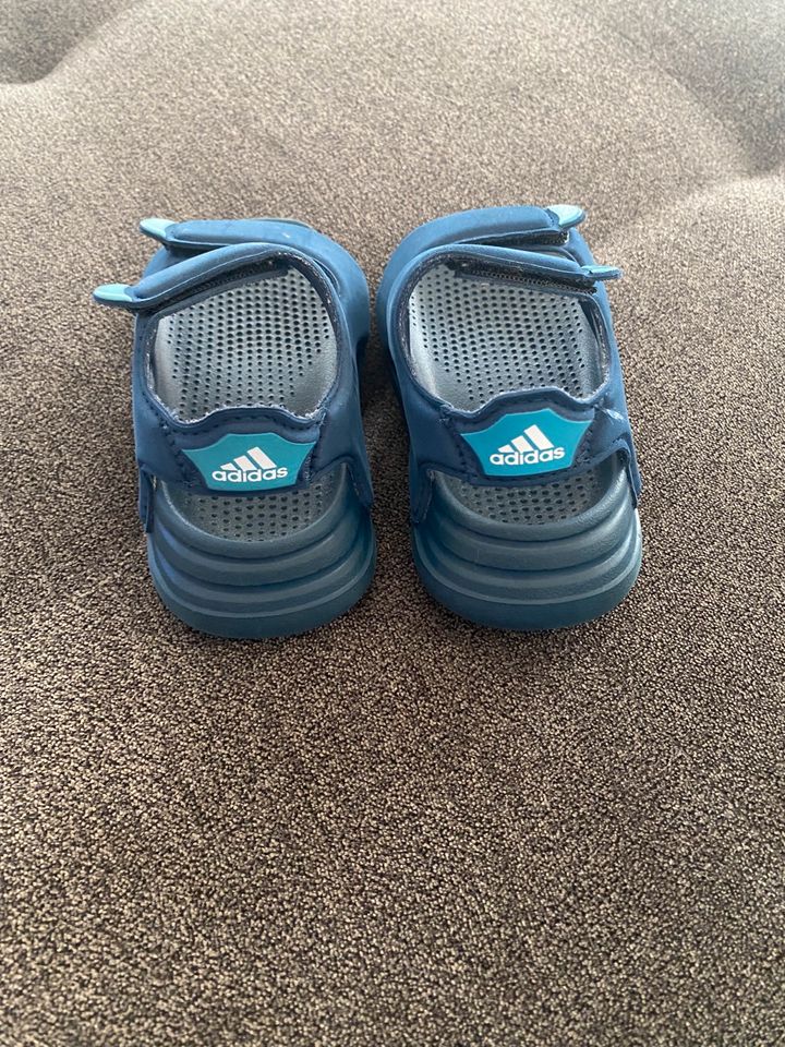 Adidas Badeschuhe für Kleinkinder/Babys in Gangkofen