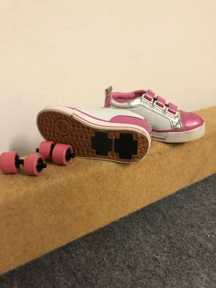 HEELYS für Mädchen, (Schuhe mit Rollen), weiß/pink/silber, Gr. 30 in Ingolstadt