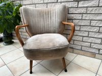 Süßer Vintage 50s Sessel mit Holz Armlehnen und Beinen Köln - Rath-Heumar Vorschau
