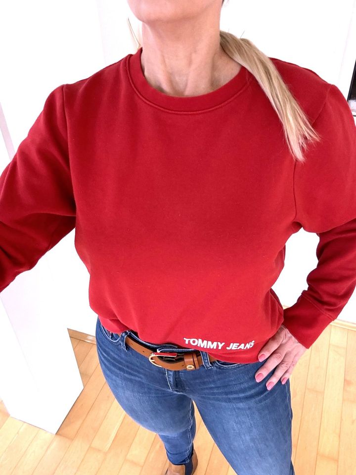 Tommy Hilfiger Sweatshirt in rot Gr.S in Poing