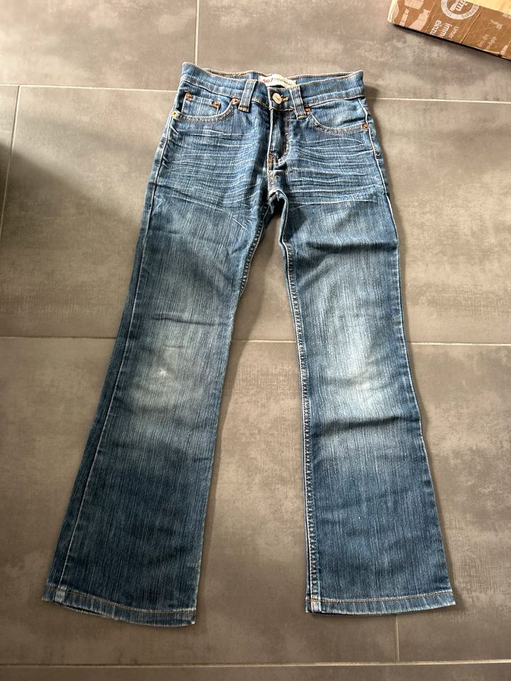 Levi’s Jeans 507 mit Schlag 128/134 in Cuxhaven