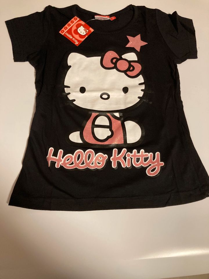 Hello Kitty T-Shirt NEU Gr. 128 - 134 2 vorrätig in Frankenberg (Eder)