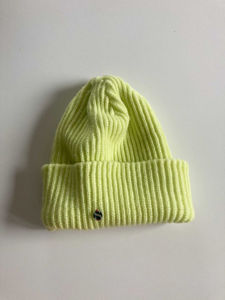 Mütze Kappe Beanie Neon Gelb Neongelb ripped basic in Hamburg