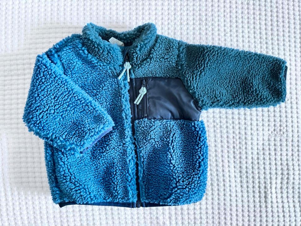 NEU Baby Jacke aus Teddy Fleece blau in Tastungen