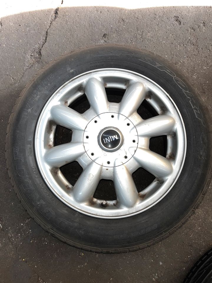 Reifen  Alufelgen mit Sommerreifen 4x 175/65 R15 84H in Bonn