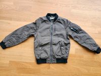 Bomber Jacke Windbreaker von H&M Gr. 152 Stuttgart - Zuffenhausen Vorschau