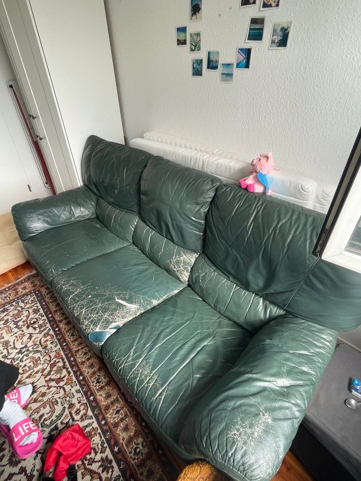 3 Sitzer Sofa/Couch zu verschenken in Leipzig