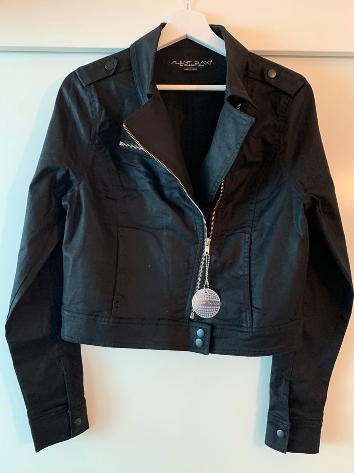 Schwarze kurze Jacke in Gr L neu Bikerjacke in Plettenberg