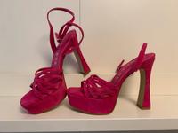 Guess Damen Schuhe High Heels Sandalen in pink Gr.37 NEU Bayern - Starnberg Vorschau