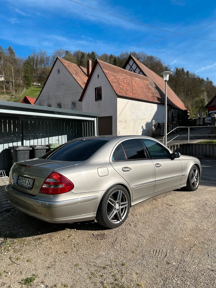 Mercedes E240 Avantgarde in Pommelsbrunn