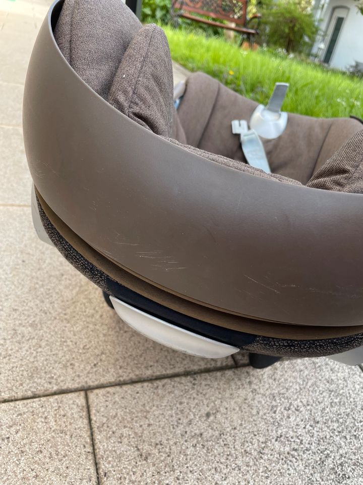 Cybex Z i-Size Platinum Babyschale mit Cybex Sommerbezug in Pfullingen