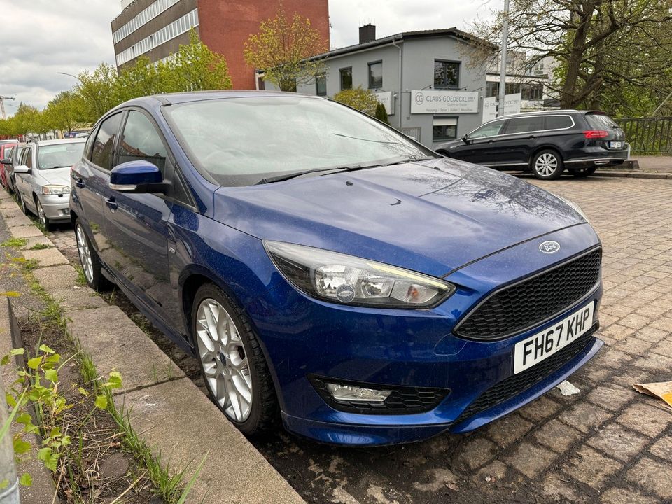 Ford Focus 1,0 EcoBoost 92kW ST-Line*UK* in Hamburg