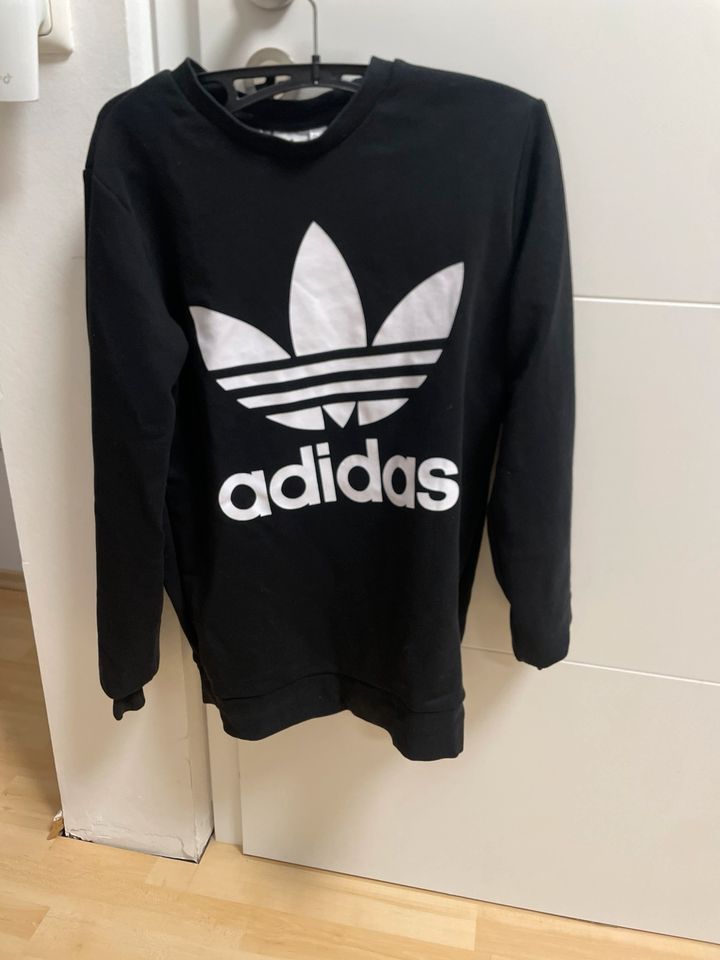 Adidas Pullover in Hamburg