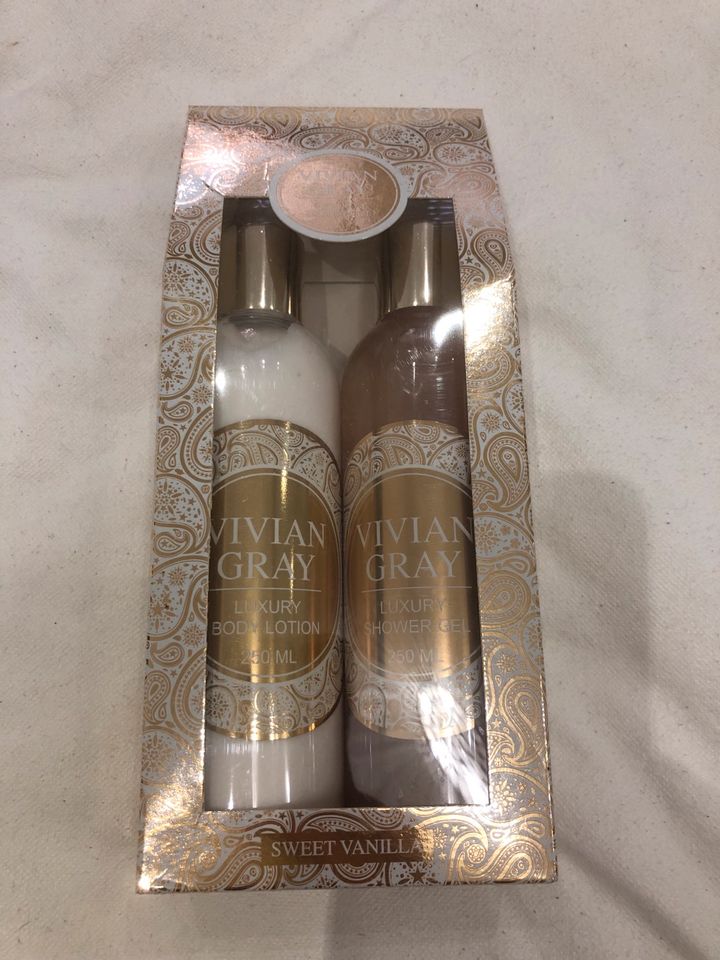 Vivian Gray Romance Set Duschgel & Body Lotion Sweet Vanilla in St. Leon-Rot