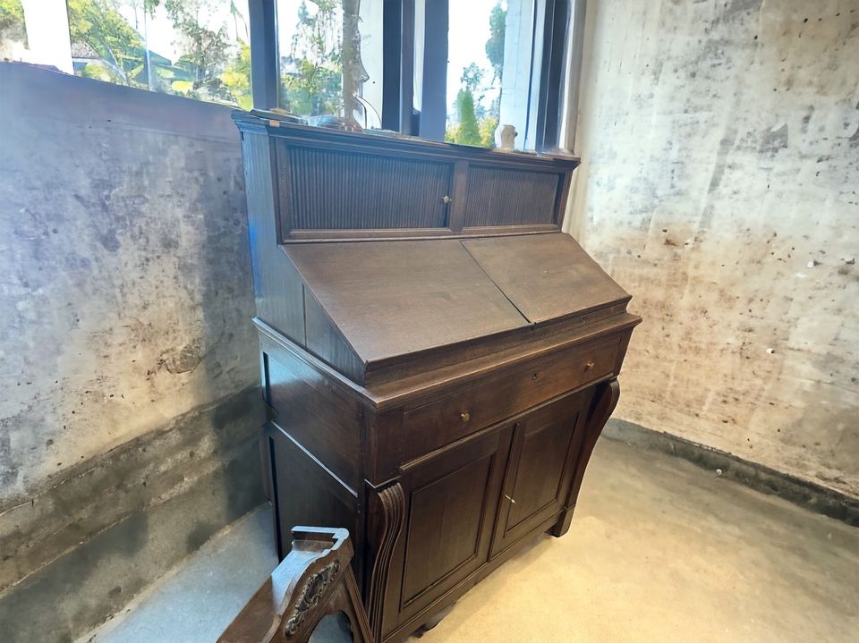 Antik Sekretär Stehpult Highboard Wohnzimmerschrank 120x157x57cm in Düsseldorf