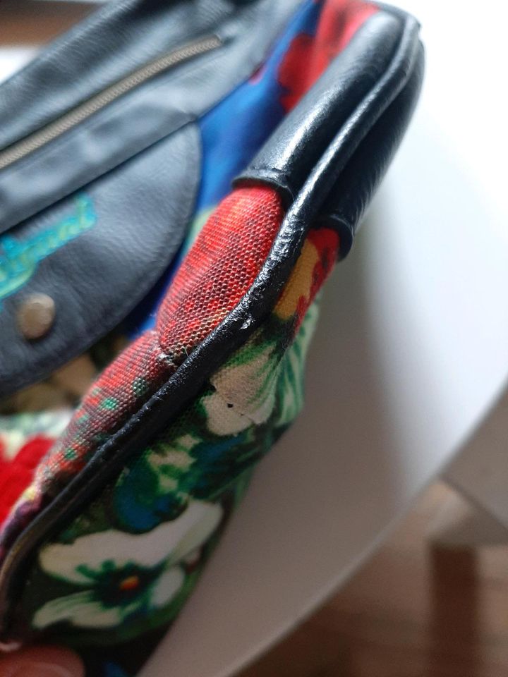 Desigual Handtasche Umhängetasche in Semmenstedt