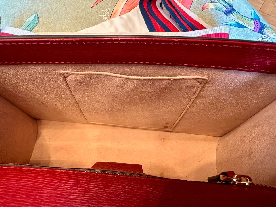 Seltene original Gucci Tasche „Sylvie“ in Frankfurt am Main