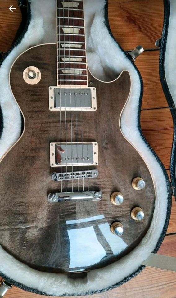 Gibson Les Paul Signature T Standard plus Case in Köln