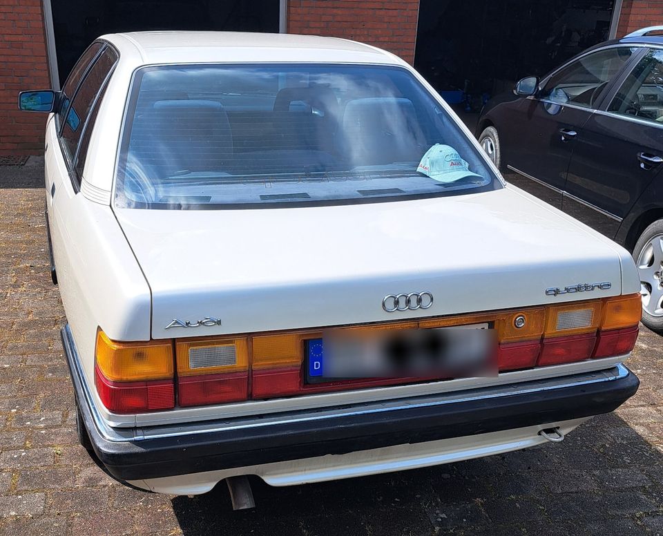 Audi 100 2,3E Quattro Perlmutweiß inkl. Teilepaket in Hummelfeld