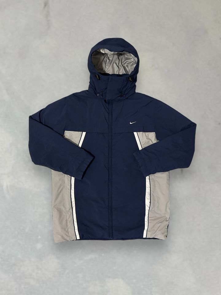 Nike Vintage Winterjacke / Pufferjacket blau grau Gr L Retro y2k in Krefeld