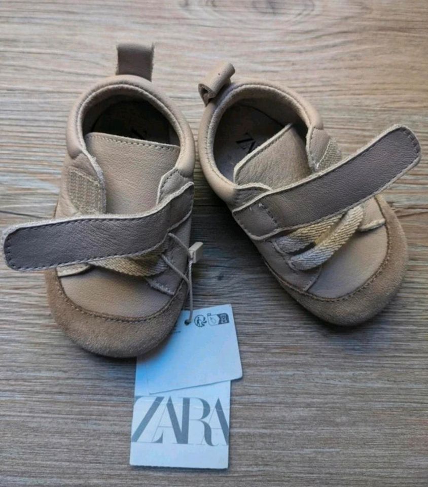 Lederschuhe Puschen Zara Lauflerner Wagenschuhe 19 in Weißwasser