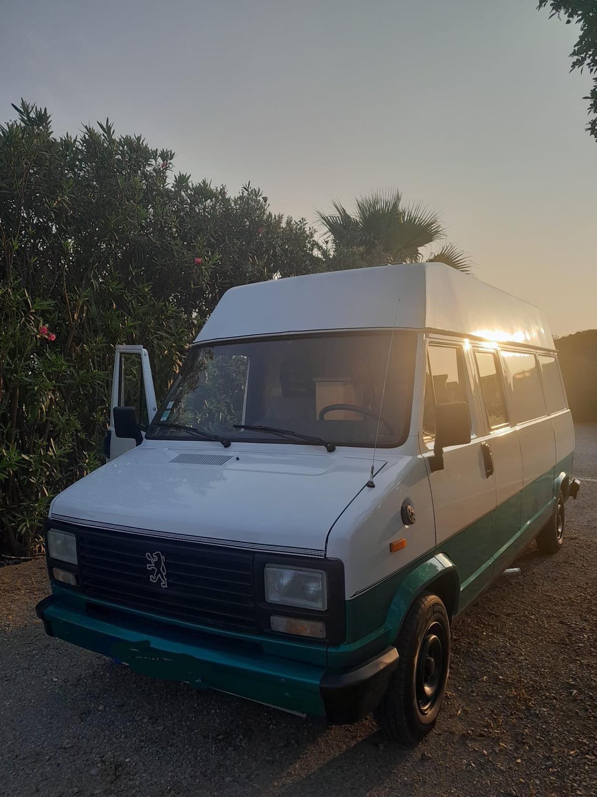 Abbildung des Autos Camper&#x2F; Camper Van …