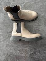 Stiefel in der Farbe Taupe Hessen - Egelsbach Vorschau