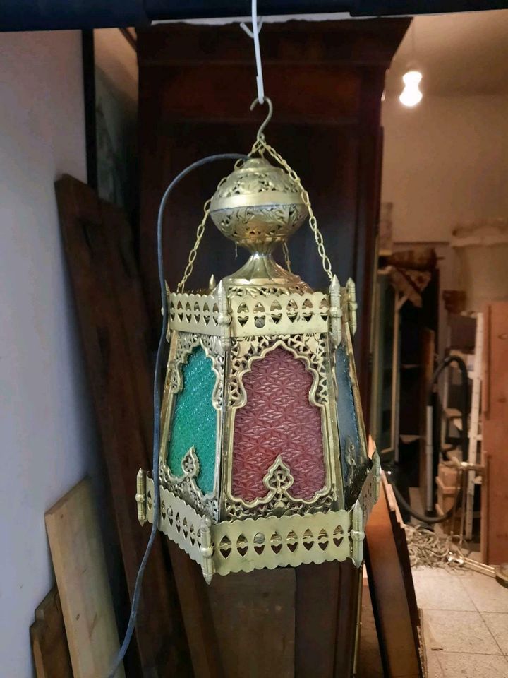 Alte Lampen Kronleuchter Orientalisch Messing Vintage in Groß-Gerau