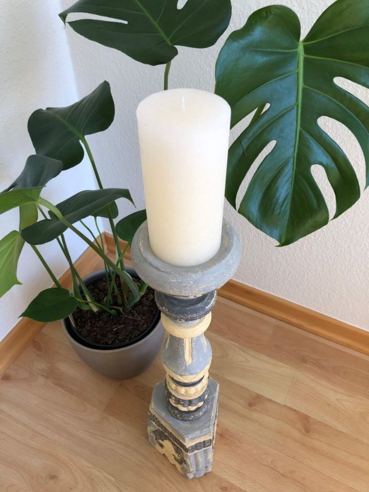 Kerzenhalter aus Holz in Düsseldorf