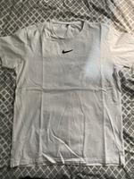 Nike T-Shirt Saarland - Großrosseln Vorschau