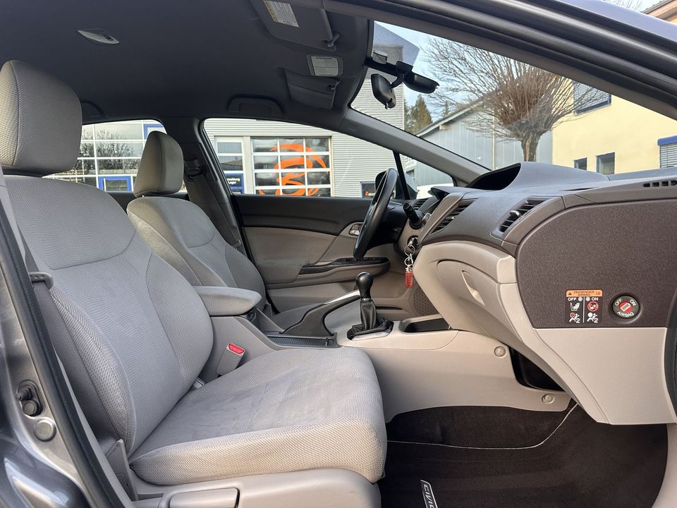 Honda Civic Limousine 1.8 i-VTEC Comfort Klimaautomati in Reutlingen