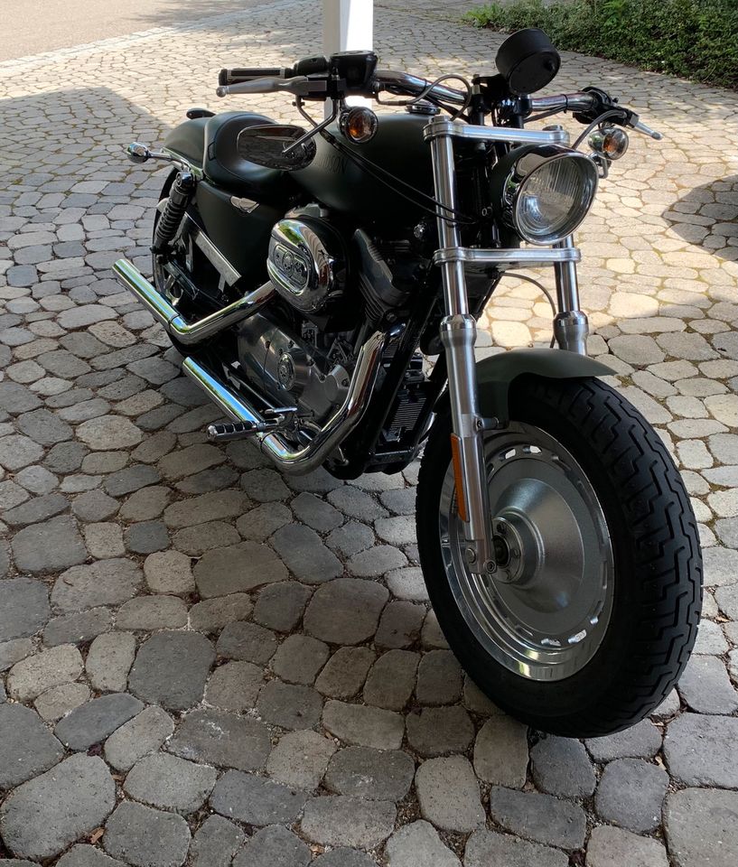 Harley Davidson 883 XL2 in St. Johann