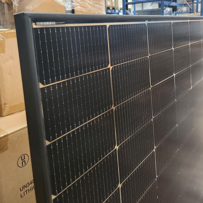 860Watt Balkonkraftwerk Komplettset, 2x430W Doppelglas N-Type Solarmodule, 800W Wechselrichter Envertech in Norderstedt