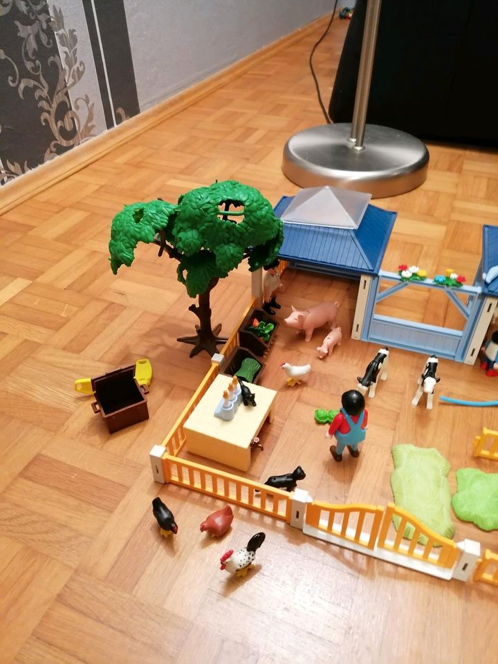 Playmobil Tierpflegestation mit Freigehege 4344 in Harsefeld