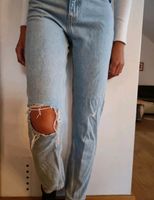 Coole, etwas weiter geschnittene Ripped Jeans Bayern - Aschau am Inn Vorschau