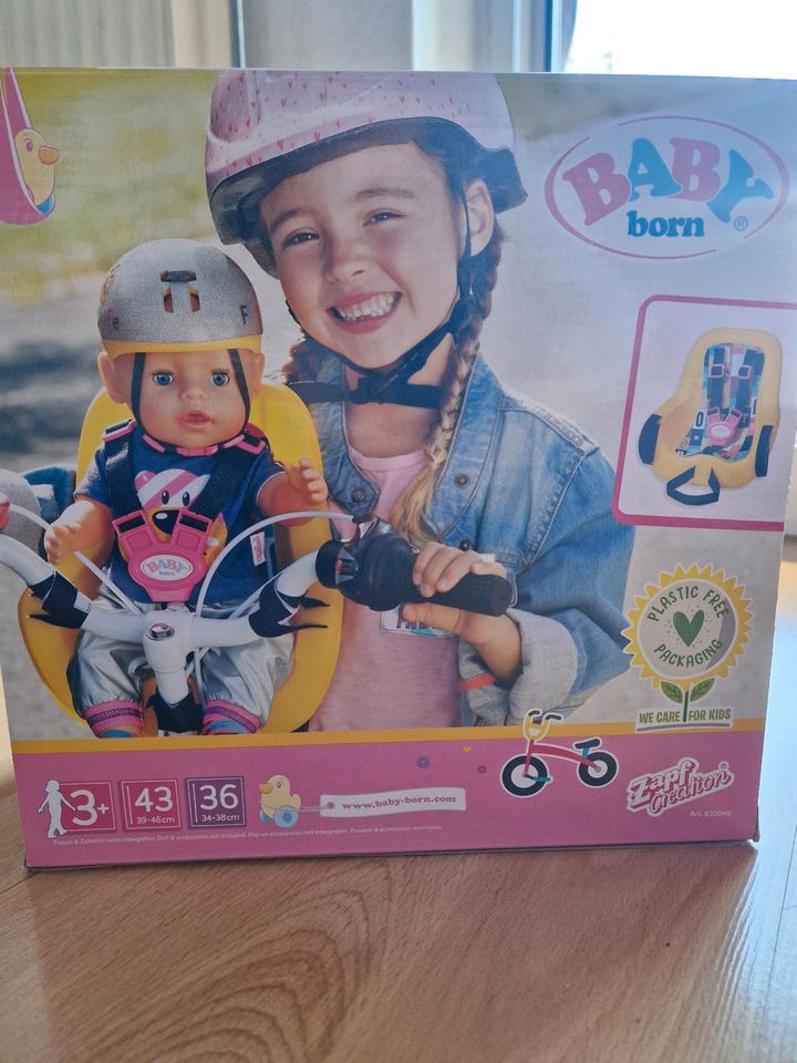 Baby Born Fahrradsitz Puppen in Markdorf
