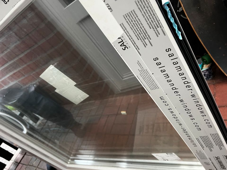 Fenster Salamander dreifach Verglasung 1143×1063 Neu! in Neumünster