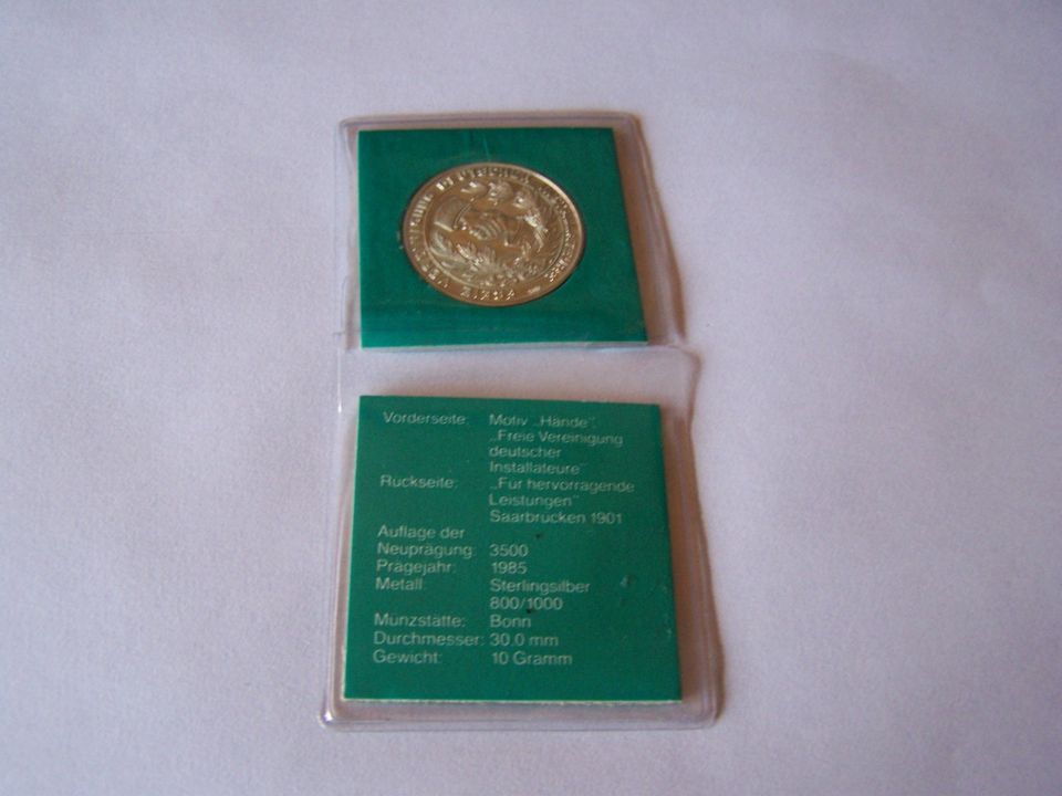 Silbermedaille 1901 Saarbrücken Hände Freie Vereinigung in Wolfsburg