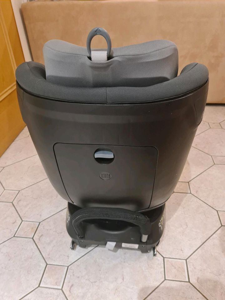 Römer Britax Dualfix  2R Reboarder Kindersitz in Sandersdorf