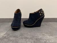 Buffalo high Heels Pumps Wedges Absatz Schuhe blau goldene Nieten Nordrhein-Westfalen - Troisdorf Vorschau