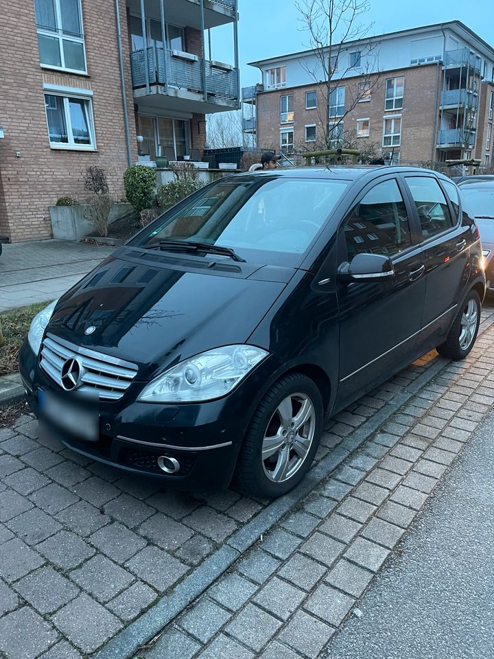 A200 CDI *PDC*Automatik*Navi*A/C*Euro5*Avantgarde* in Hamburg