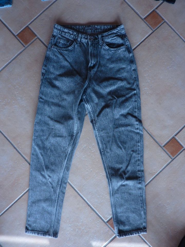 "wie neu" sehr schöne Jeans Jeanshose Hose Gr. 34 TOP in Schonungen