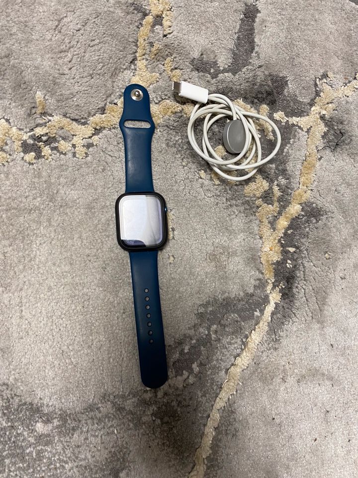 Apple Watch 7 Series 45mm 32GB in Bergheim