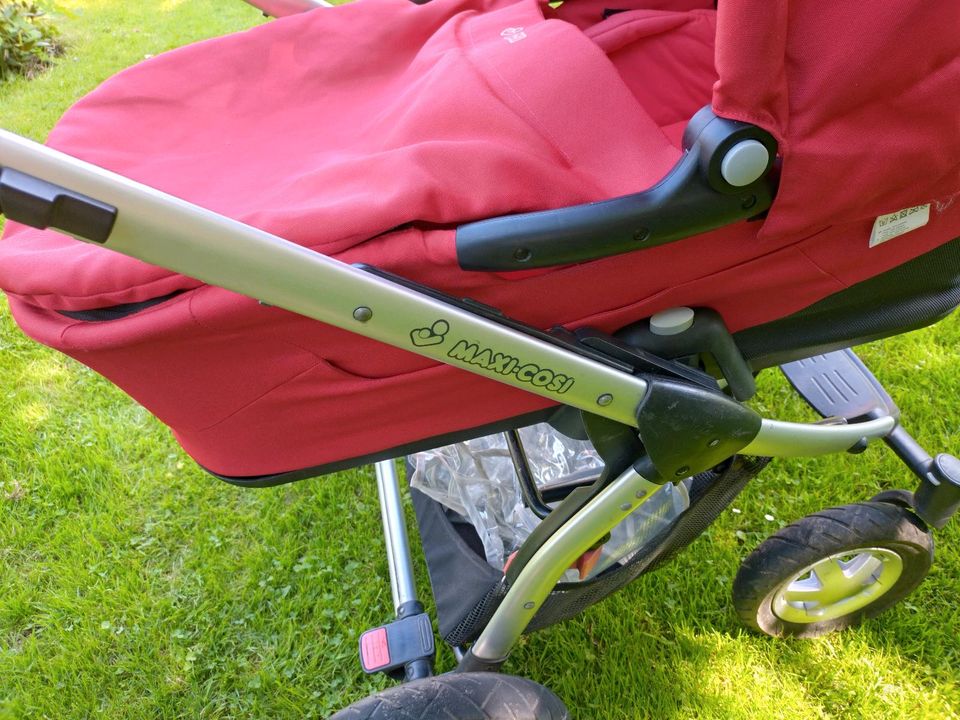 Maxi Cosi Kinderwagen rot in Lübbecke 