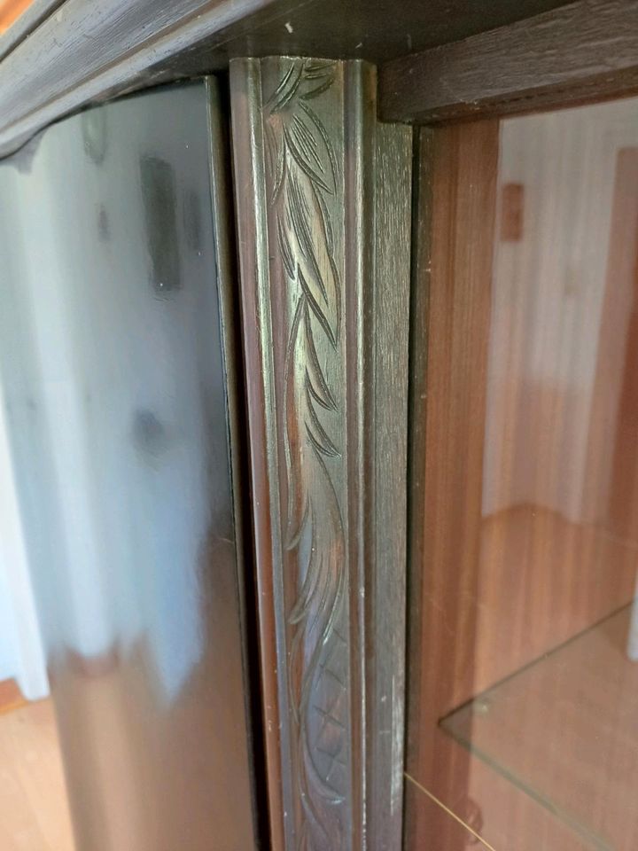 Schrank Antik Vitrine Furnier Wohnzimmerschrank 50er in Horn-Bad Meinberg