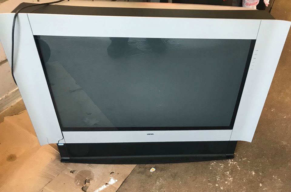 Philips Loewe Fernseher 3stk JETZT FÜR 50€ ALLE 3 in Saarbrücken